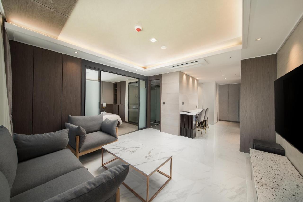 Utop Boutique Hotel&Residence Gwangju Metropolitan City Zewnętrze zdjęcie